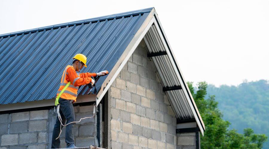 Expert Emergency Roof Repairs services in Rock Creek, WV